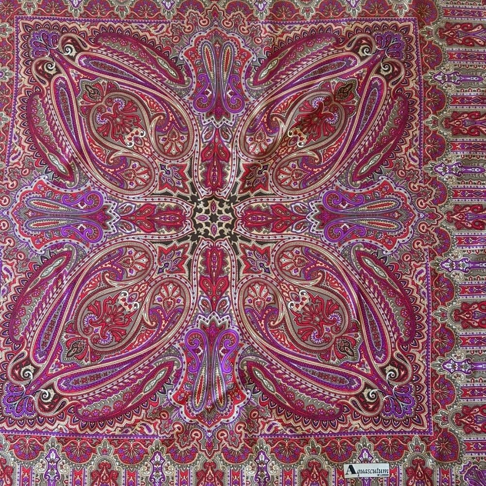 Vibrant Vintage Aquascutum of London Silk Scarf 35" x 35" - Picture 3 of 16